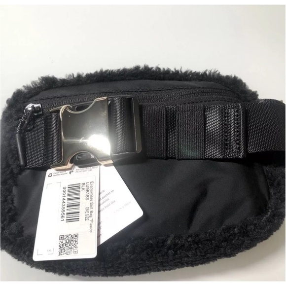 🆕 NWT Lululemon Fleece Everywhere Belt Bag Black - Picture 7 of 10